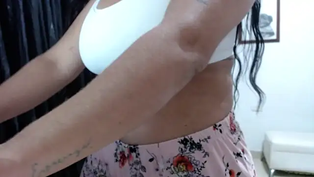 Snapshot of venuz_mendoza20 chatting on September 18, 1:47 pm venuz mendoza20 online show from September 18, 1:47 pm