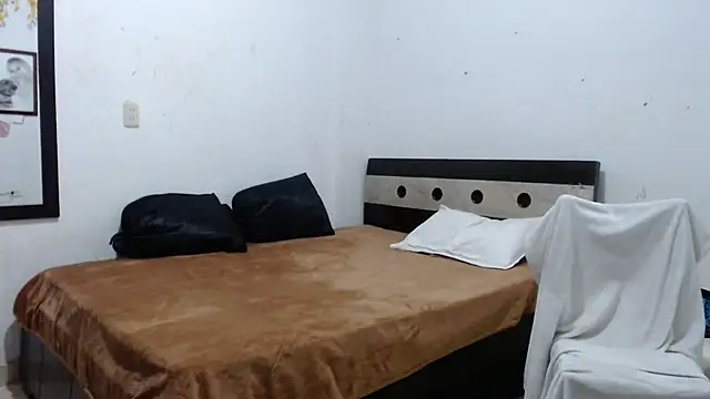 venuz mendoza20 online show from March 13, 1:38 pm