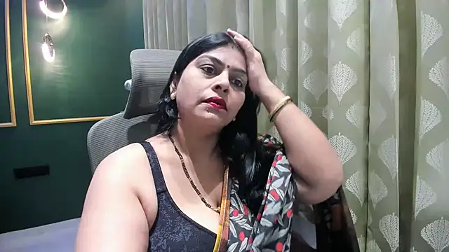 Snapshot of tarivishu23 chatting on November 7, 3:11 am tarivishu23 online show from November 7, 3:11 am