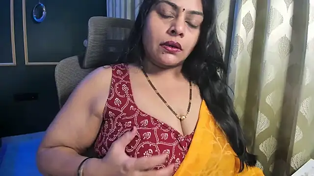 Snapshot of tarivishu23 chatting on November 28, 1:28 am tarivishu23 online show from November 28, 1:28 am