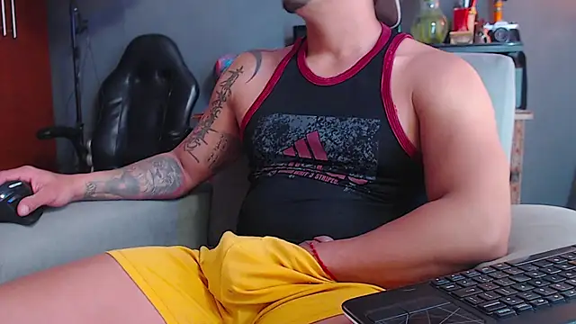 Snapshot of geirge_teacherxx chatting on November 25, 9:04 pm geirge teacherxx online show from November 25, 9:04 pm