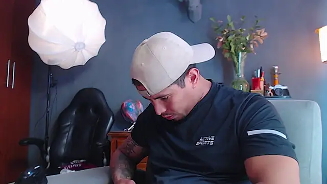 Snapshot of geirge_teacherxx chatting on November 24, 6:41 pm geirge teacherxx online show from November 24, 6:41 pm