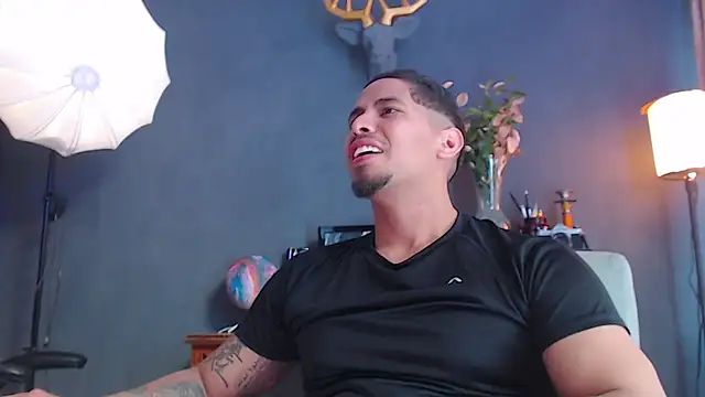 Snapshot of geirge_teacherxx chatting on September 15, 8:20 pm geirge teacherxx online show from September 15, 8:20 pm