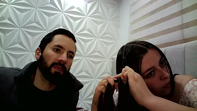 Snapshot of jerryandjessica chatting on December 18, 10:35 pm jerryandjessica online show from December 18, 10:35 pm