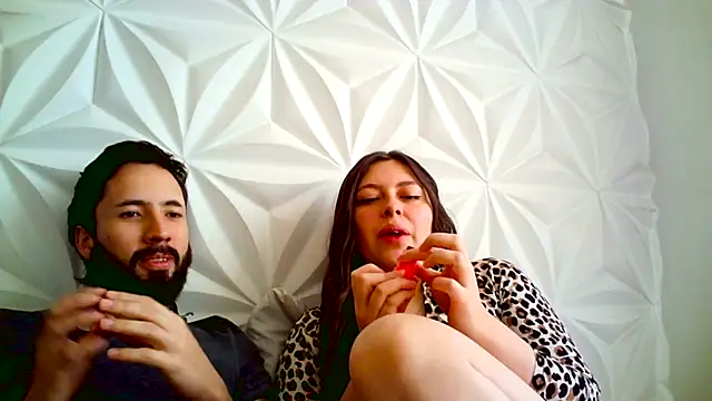 jerryandjessica online show from November 14, 10:02 pm