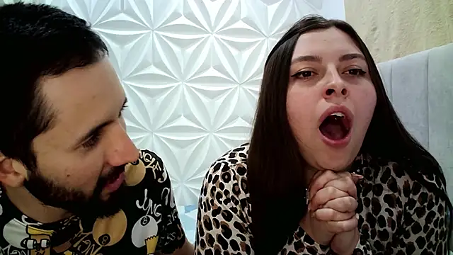 Snapshot of jerryandjessica chatting on December 17, 3:39 am jerryandjessica online show from December 17, 3:39 am