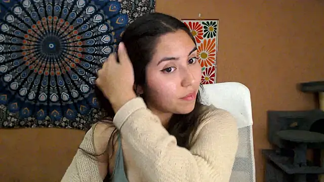 IntimateTales online show from November 12, 6:45 pm