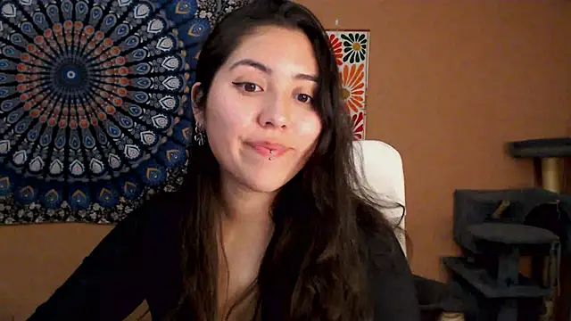 IntimateTales online show from November 4, 7:06 pm