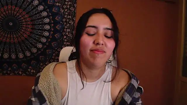 IntimateTales online show from February 26, 8:04 pm