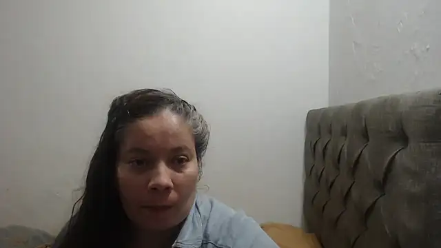 Snapshot of tiffany_horny_1 chatting on October 9, 6:14 am tiffany horny 1 online show from October 9, 6:14 am