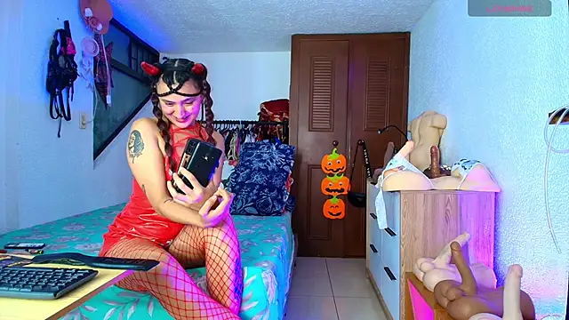 deepthroatlatina online show from October 8, 3:08 am