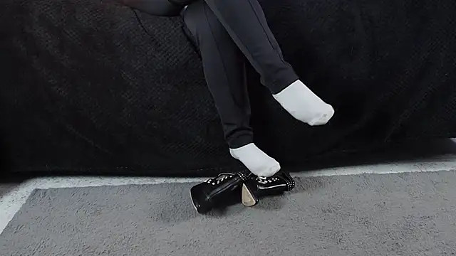  Jade 16 online show from December 15, 11:49 am