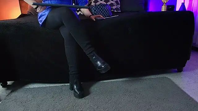  Jade 16 online show from December 5, 11:53 am