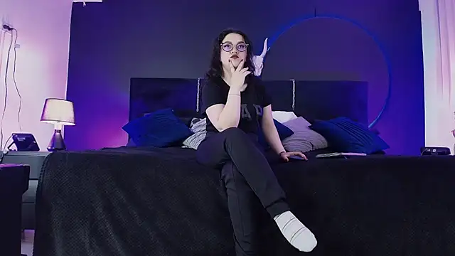  Jade 16 online show from March 12, 11:36 am