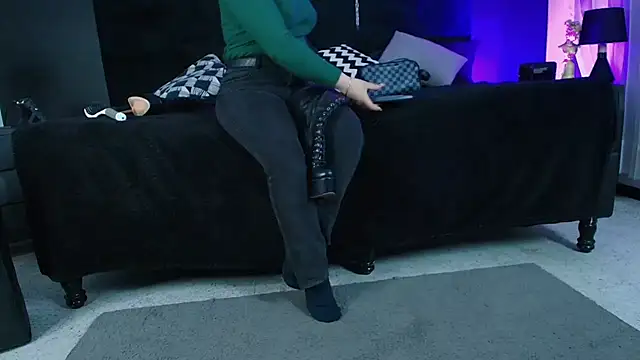  Jade 16 online show from October 23, 11:42 am