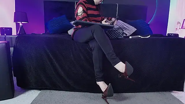  Jade 16 online show from February 28, 11:54 am