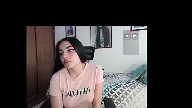 Snapshot of Honey_Aynur20 chatting on October 6, 7:14 pm Honey Aynur20 online show from October 6, 7:14 pm