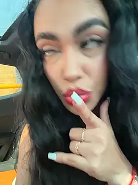 emma andrew1 online show from February 28, 4:28 pm