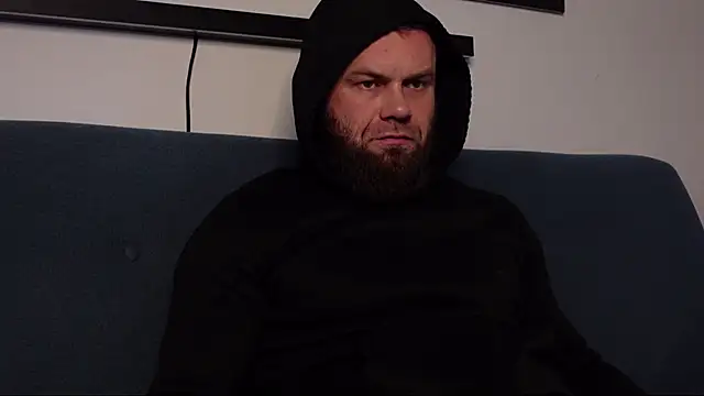 Snapshot of Tommy_Burnz chatting on January 29, 9:33 am Tommy Burnz online show from January 29, 9:33 am