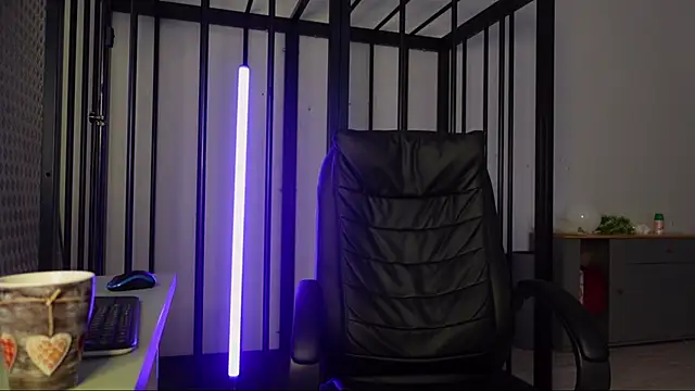 Snapshot of Tommy_Burnz chatting on January 18, 7:38 am Tommy Burnz online show from January 18, 7:38 am