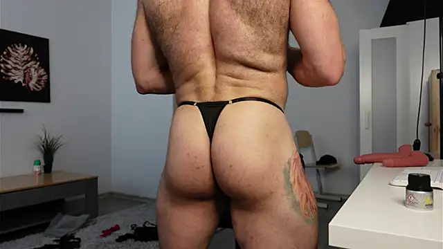 Snapshot of Tommy_Burnz chatting on September 9, 7:51 am Tommy Burnz online show from September 9, 7:51 am