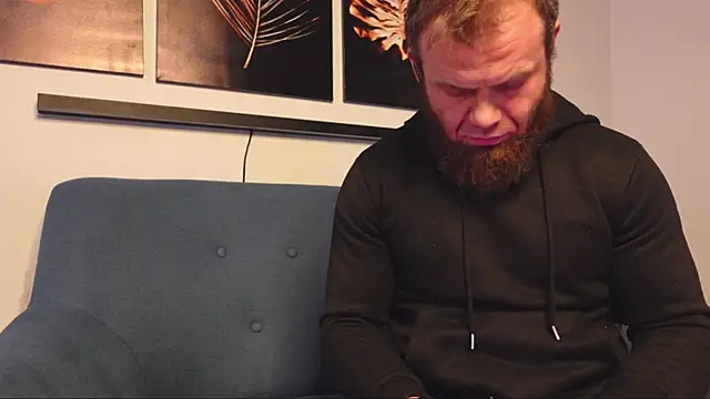 Snapshot of Tommy_Burnz chatting on February 18, 3:20 pm Tommy Burnz online show from February 18, 3:20 pm