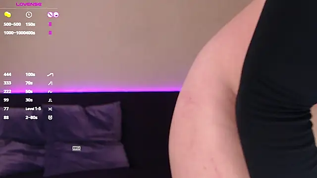 Snapshot of anna_chatstrip chatting on November 15, 12:20 pm anna chatstrip online show from November 15, 12:20 pm