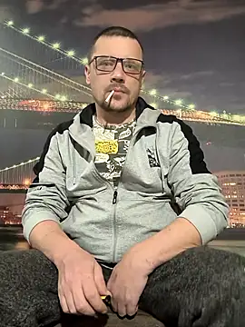 DanielOhCool online show from March 2, 7:41 pm