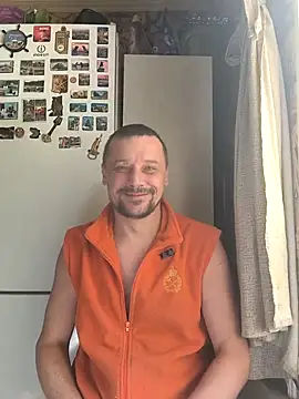 DanielOhCool online show from September 15, 8:04 am