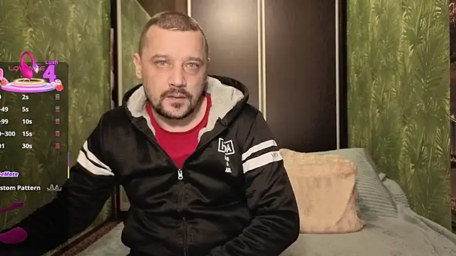 DanielOhCool online show from December 16, 7:01 am