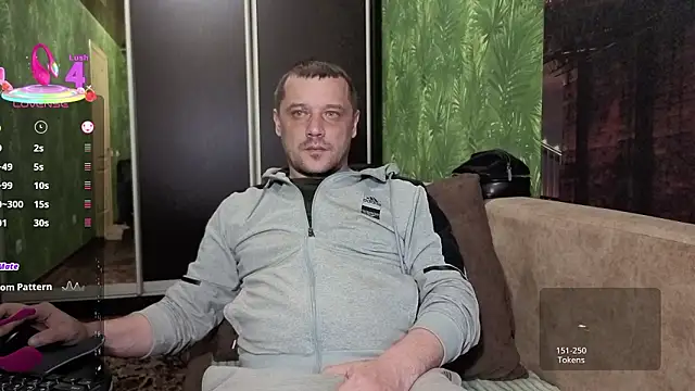 DanielOhCool online show from March 26, 4:49 pm