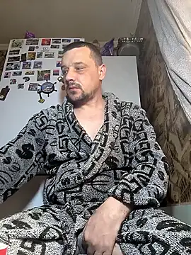 DanielOhCool online show from March 16, 5:15 am