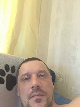 DanielOhCool online show from June 7, 11:59 am