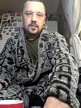 DanielOhCool online show from April 23, 4:30 am