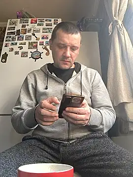 DanielOhCool online show from February 23, 7:31 am