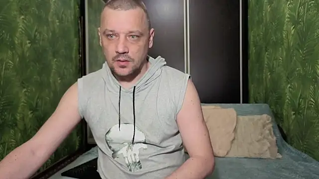 DanielOhCool online show from May 11, 6:04 am