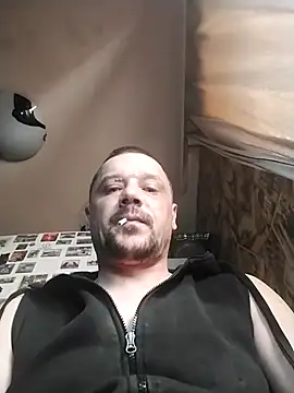 DanielOhCool online show from March 12, 5:45 am