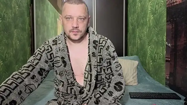 DanielOhCool online show from May 13, 6:09 am