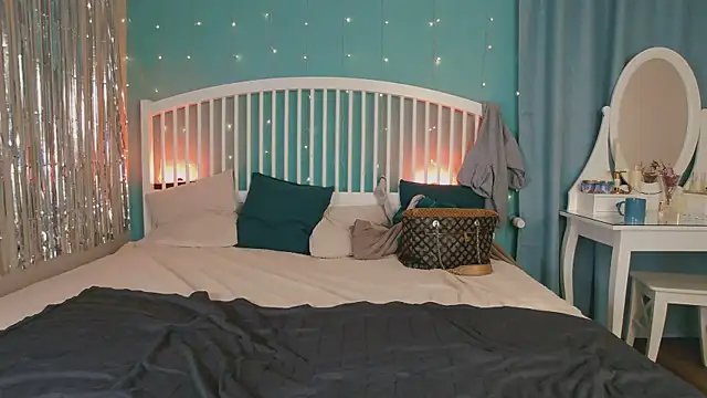 GingerArin online show from March 29, 11:56 am