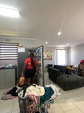 MissLola27 online show from February 7, 9:50 am