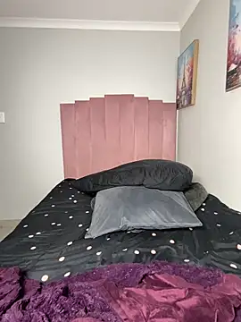 MissLola27 online show from February 14, 9:31 am