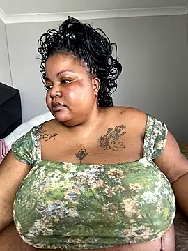 MissLola27 online show from January 11, 12:01 pm