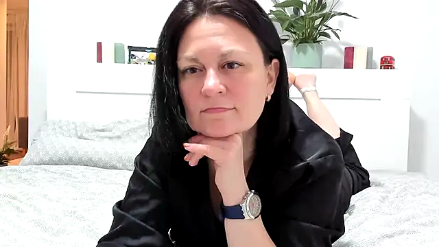 BritttanyBrix online show from April 21, 8:15 pm