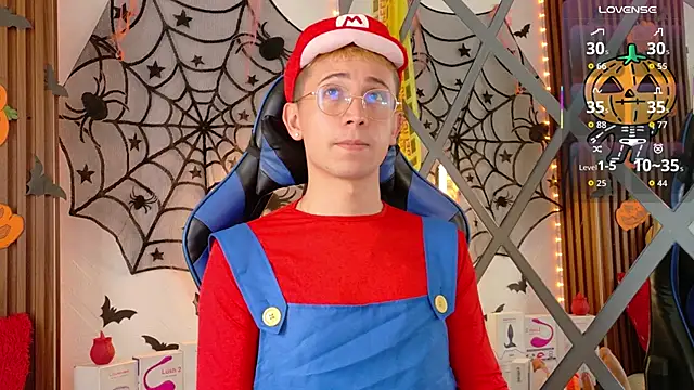 Snapshot of Chris_Bennett chatting on October 25, 1:12 pm Chris Bennett online show from October 25, 1:12 pm