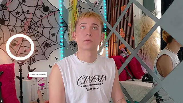 Snapshot of Chris_Bennett chatting on October 20, 1:11 pm Chris Bennett online show from October 20, 1:11 pm