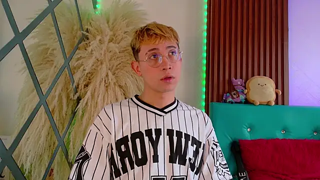 Chris Bennett online show from January 10, 1:17 pm