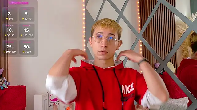 Snapshot of Chris_Bennett chatting on November 11, 1:06 pm Chris Bennett online show from November 11, 1:06 pm