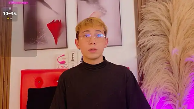 Chris Bennett online show from February 11, 4:51 pm