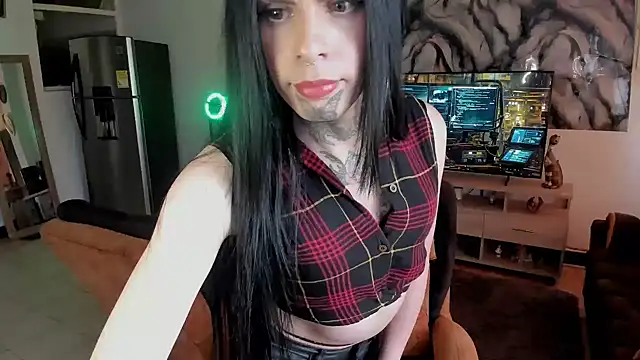 herreraisa official online show from March 18, 1:35 pm