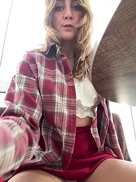 Snapshot of Puzdosia chatting on November 2, 7:35 am Puzdosia online show from November 2, 7:35 am